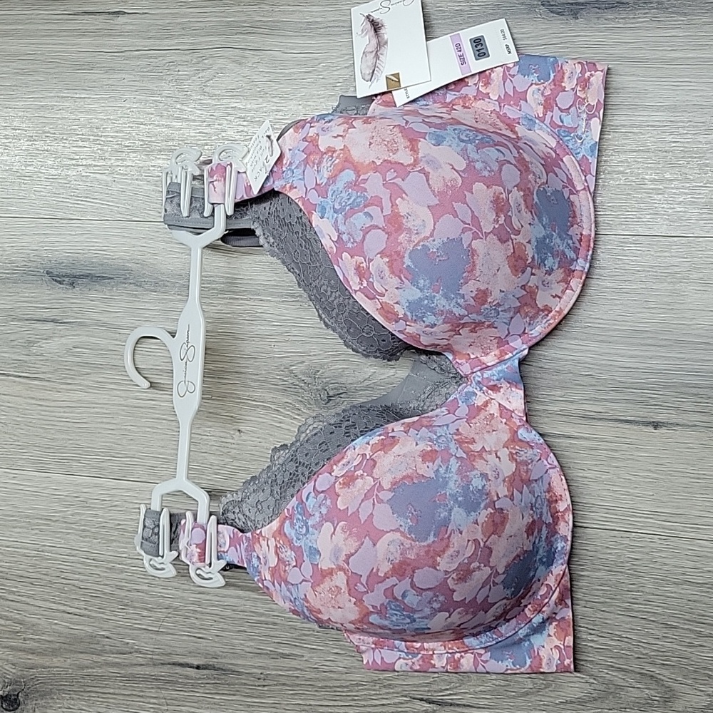 JESSICA SIMPSON BRA.